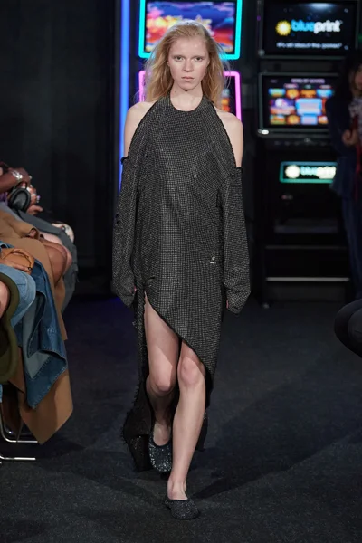 Look 21
